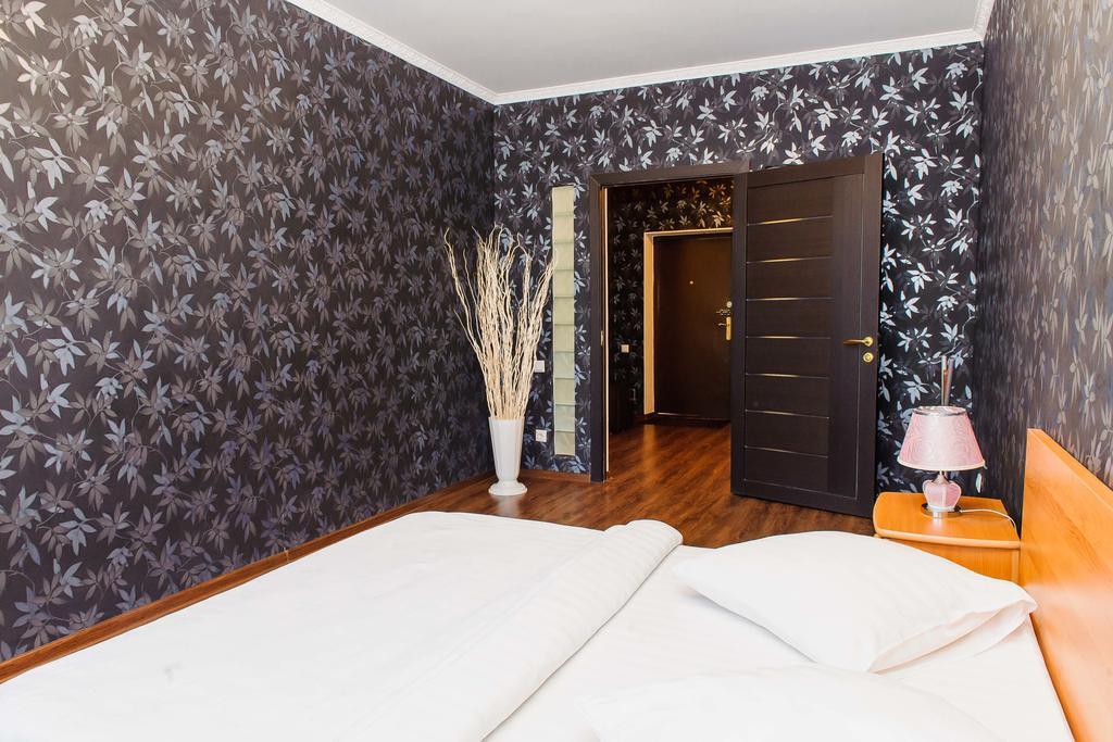Apartment Lazurniy Asztana Kültér fotó