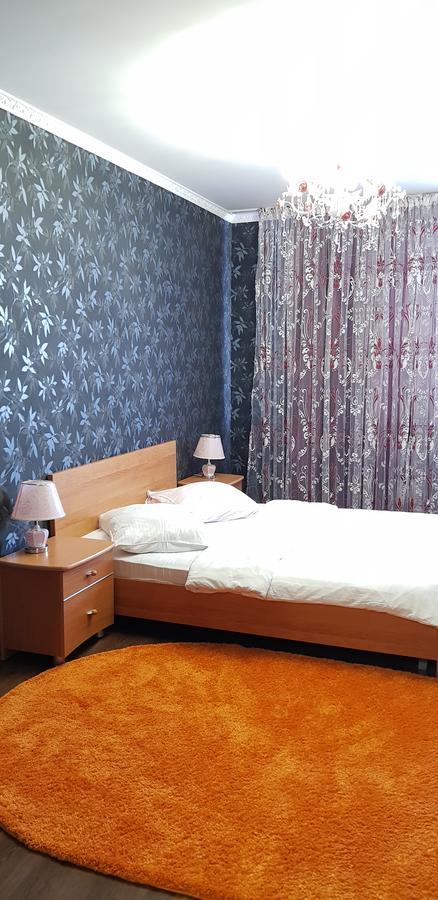 Apartment Lazurniy Asztana Kültér fotó