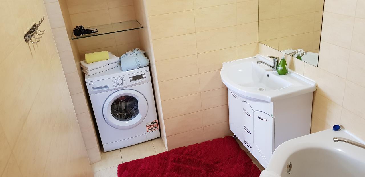 Apartment Lazurniy Asztana Kültér fotó