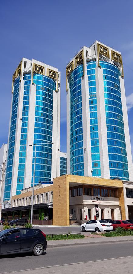 Apartment Lazurniy Asztana Kültér fotó