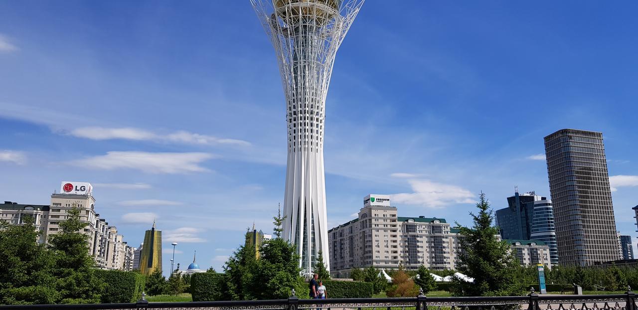 Apartment Lazurniy Asztana Kültér fotó